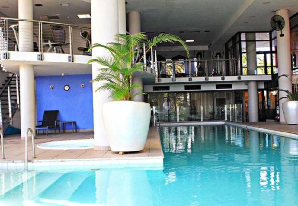 קייפטאון Exclusive Ultra-Luxury A Cut Above Apartments Century City By Vvip Bookings מראה חיצוני תמונה